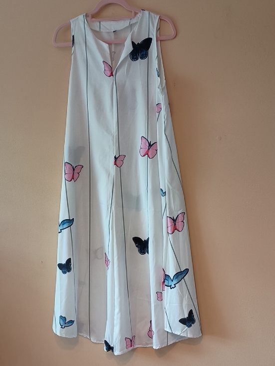 Dresses & Skirts - White Maxi Dress with Pink & Blue Butterfly Print, Sz L